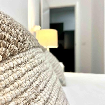 Apartamentos La Tahona Кадис Екстериор снимка