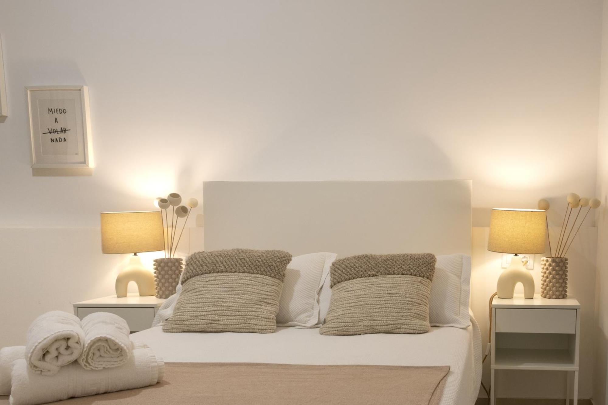 Apartamentos La Tahona Кадис Екстериор снимка