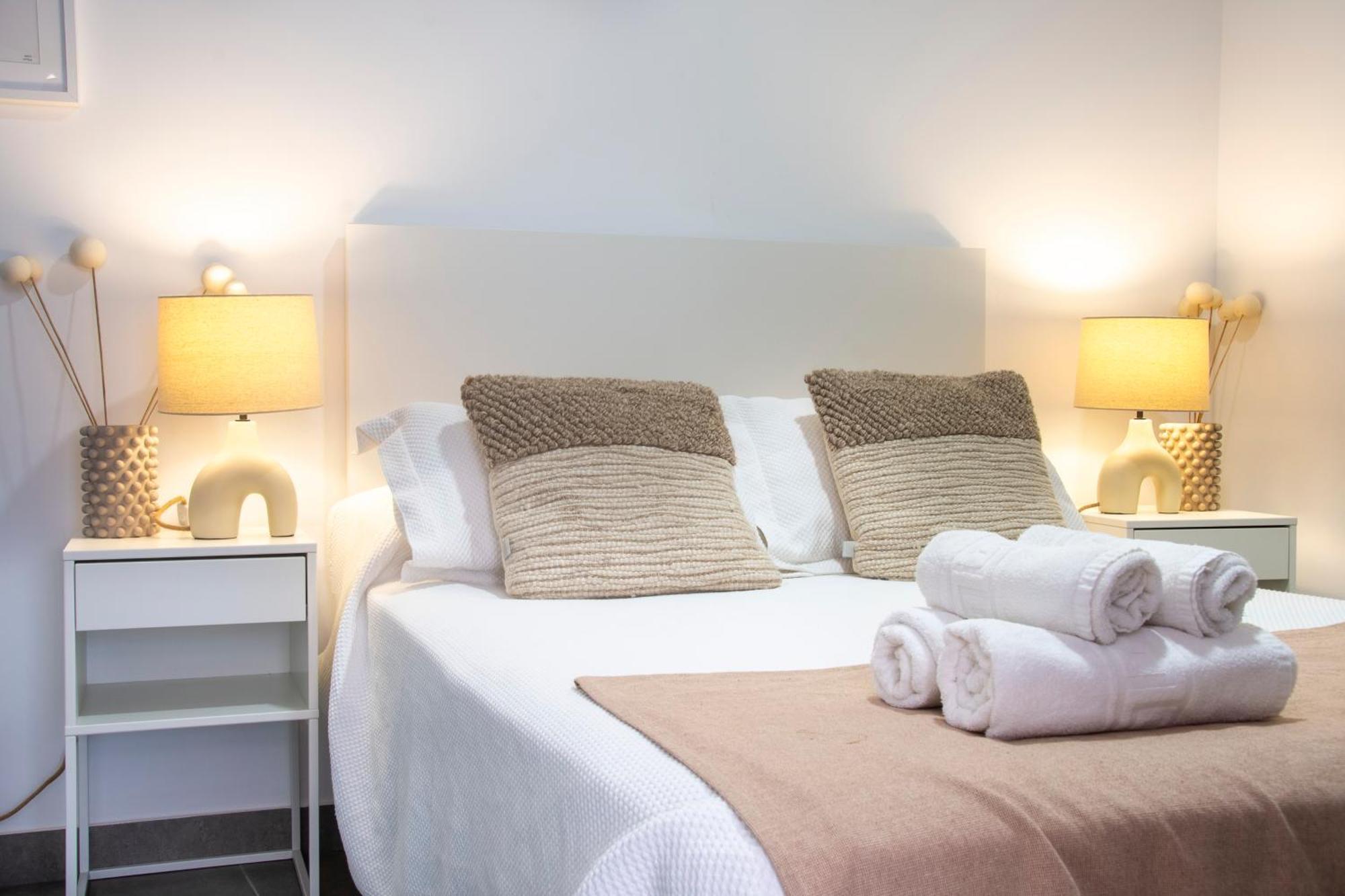 Apartamentos La Tahona Кадис Екстериор снимка