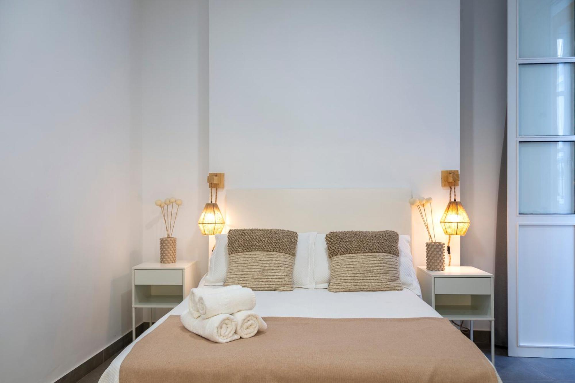 Apartamentos La Tahona Кадис Екстериор снимка