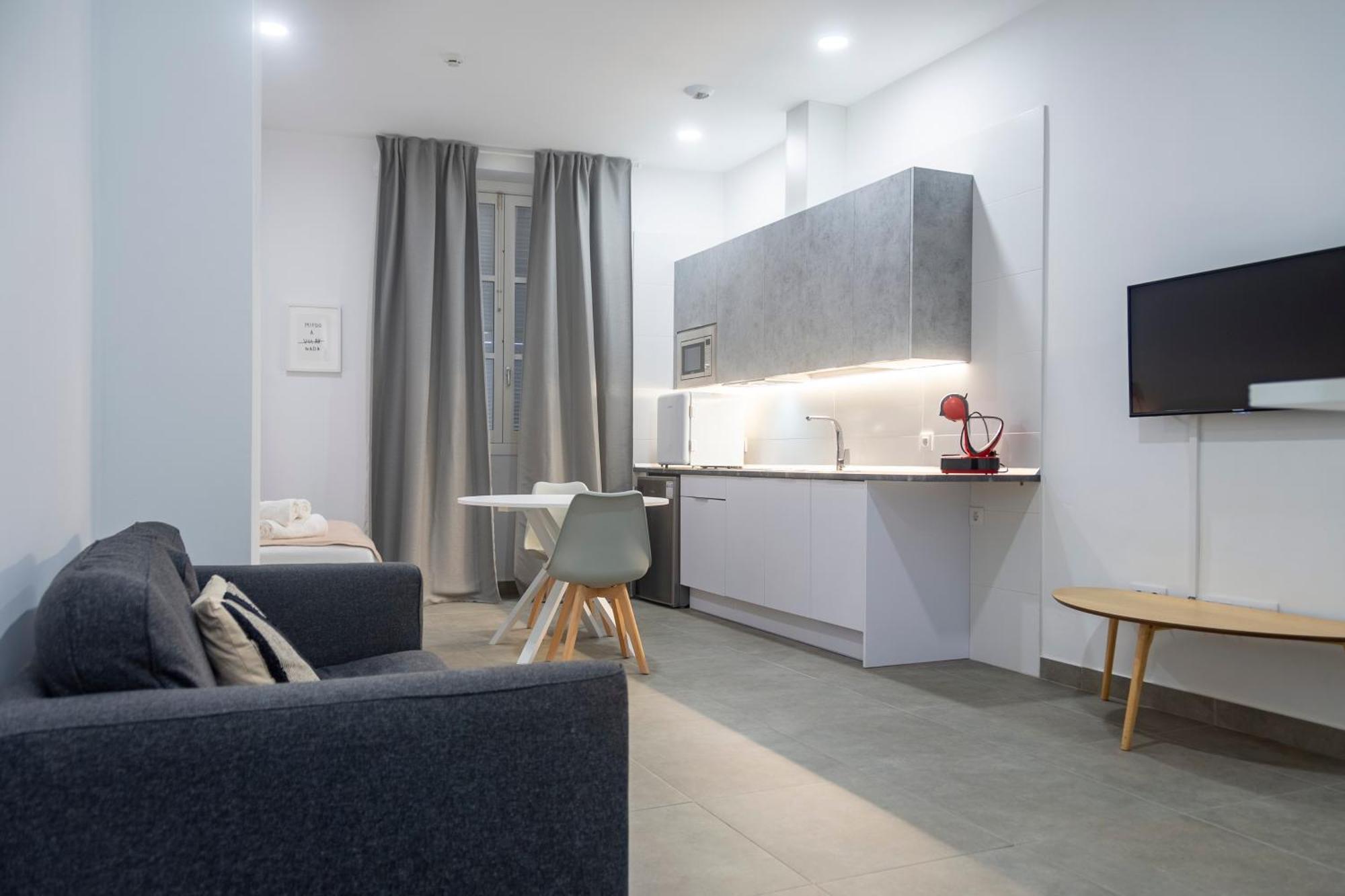 Apartamentos La Tahona Кадис Екстериор снимка
