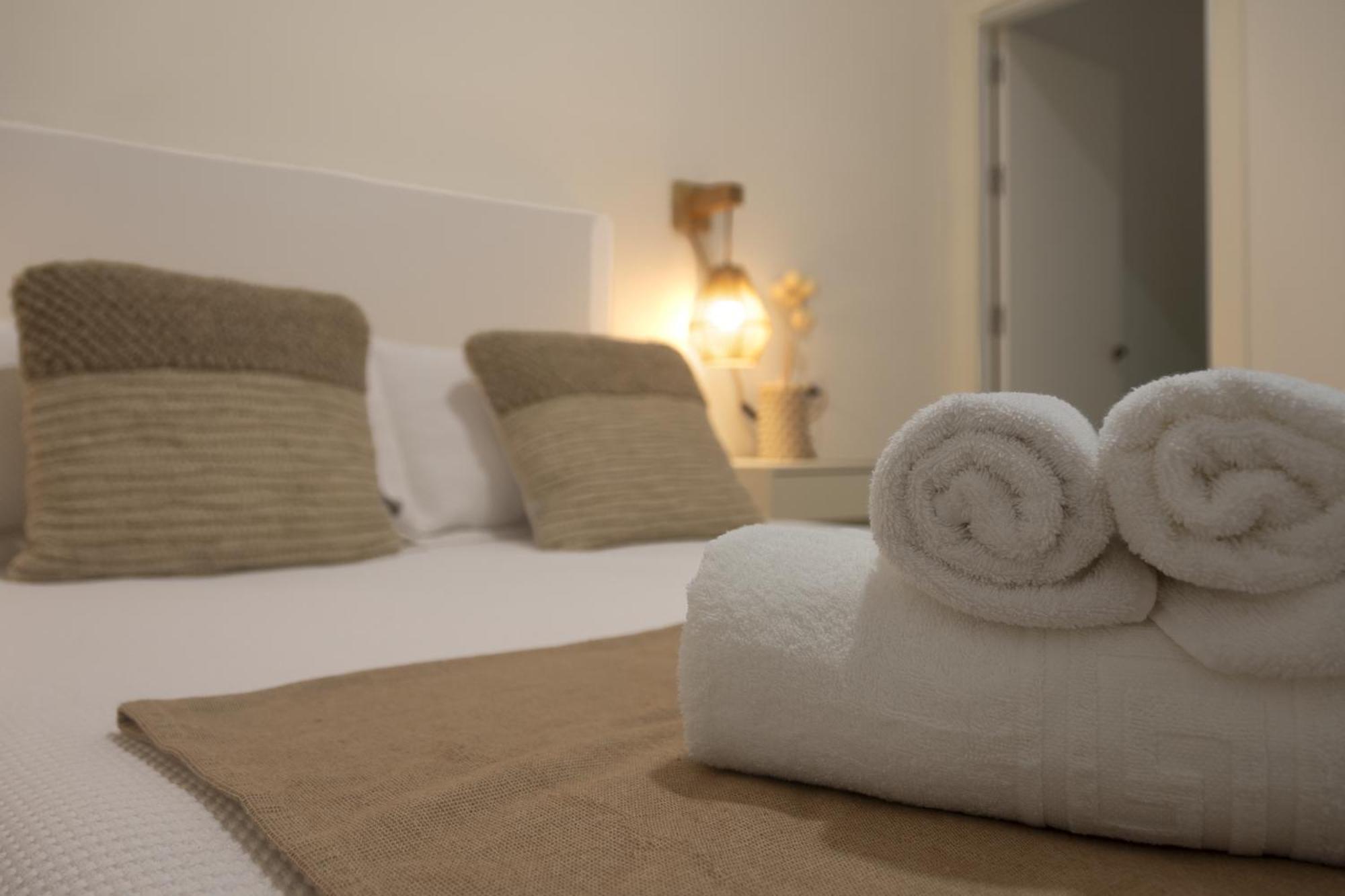 Apartamentos La Tahona Кадис Екстериор снимка
