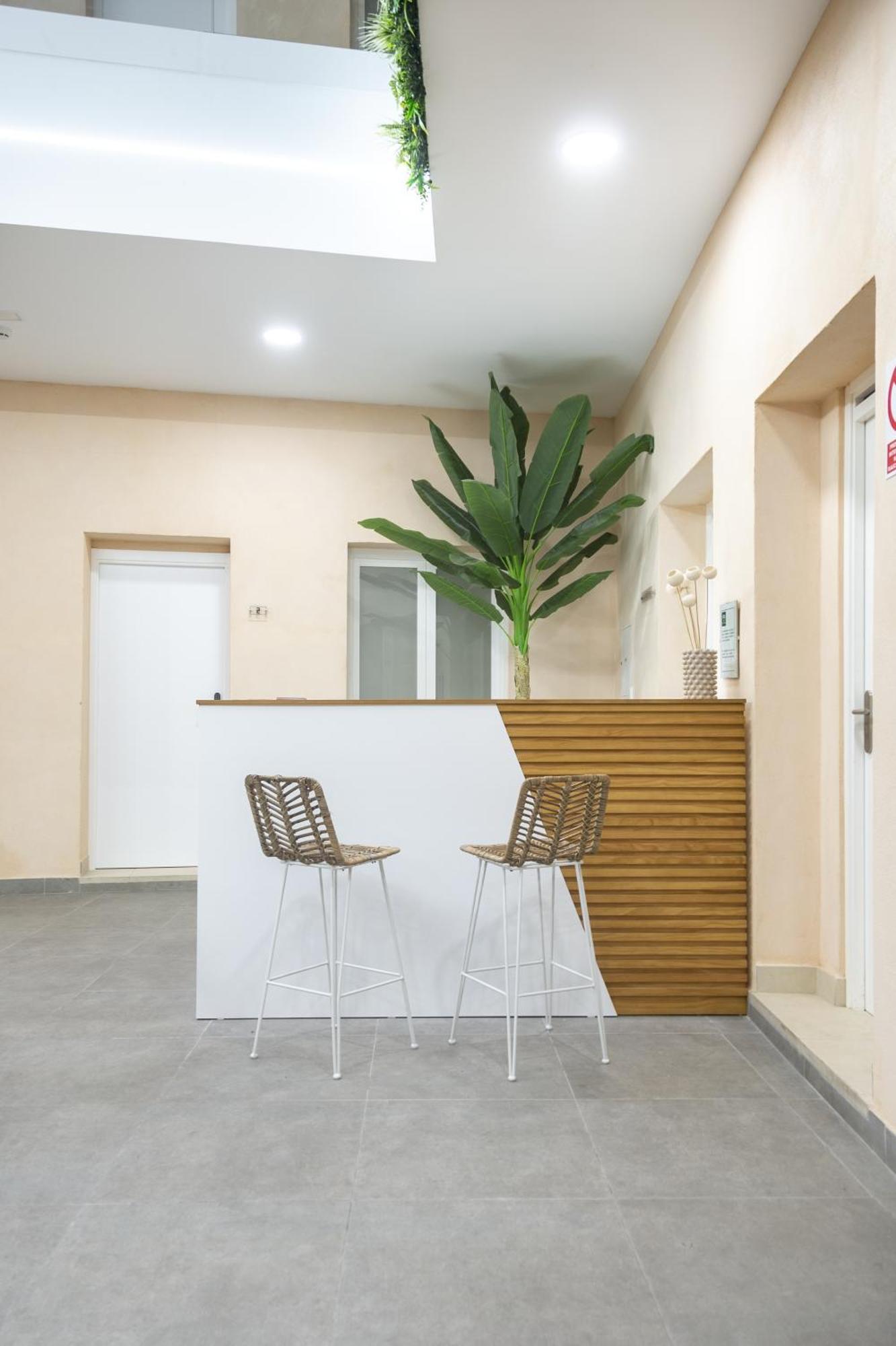 Apartamentos La Tahona Кадис Екстериор снимка