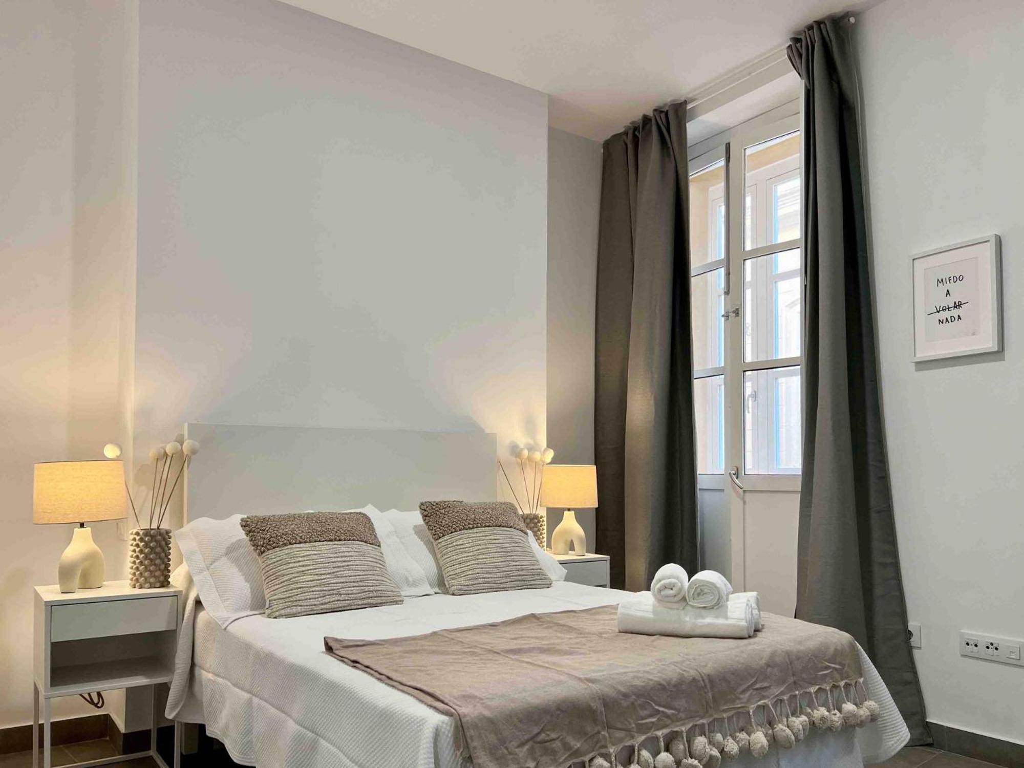 Apartamentos La Tahona Кадис Екстериор снимка